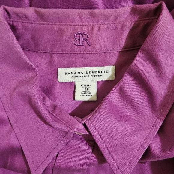 Banana Republic Non-Iron Button Down Fitted Shirt - Picture 7 of 9